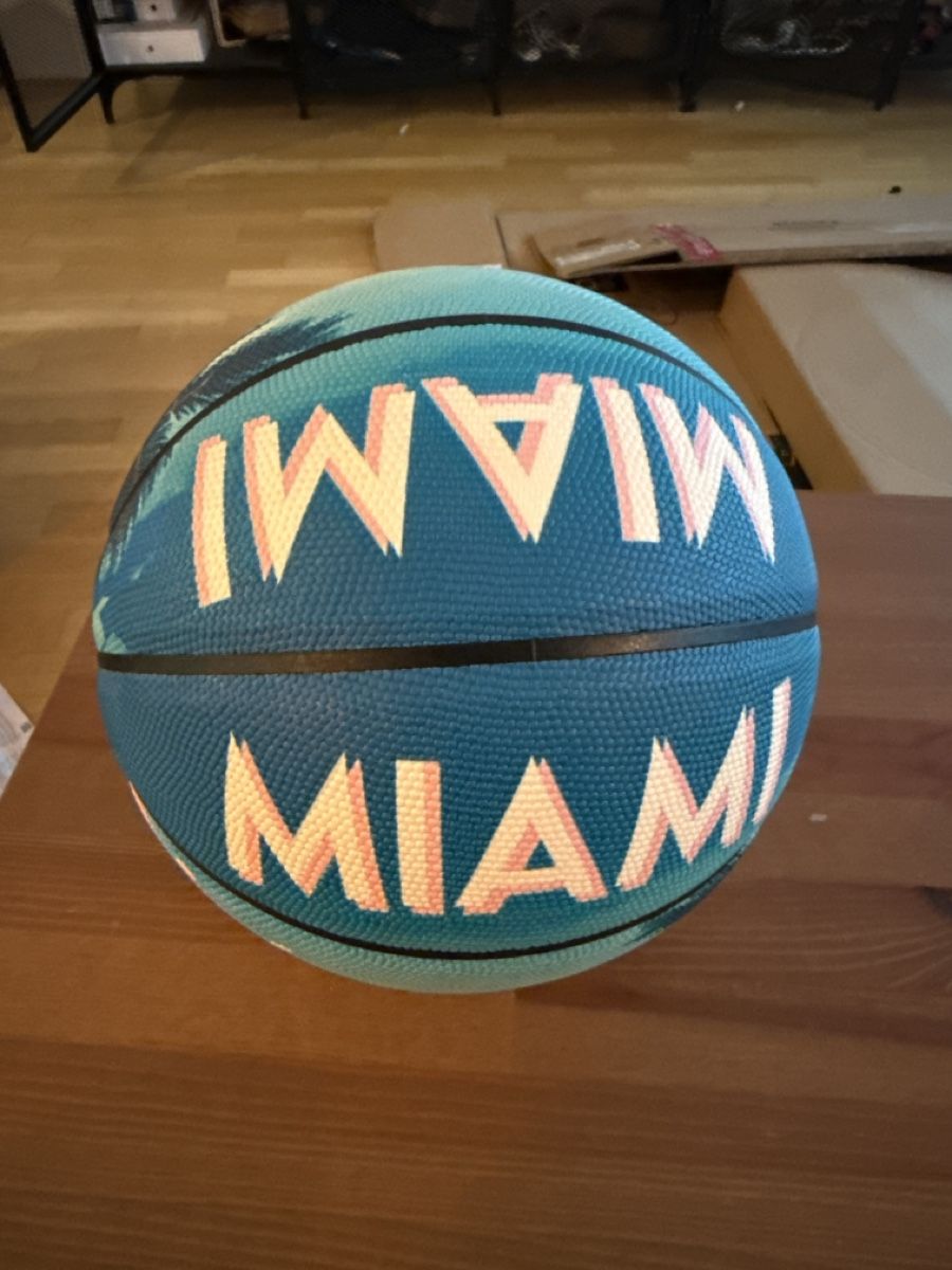 Palloni: Miami City Basketball Customize  – Nuovo (secondo la descrizione) da Grenchen venduto da Leonardo29