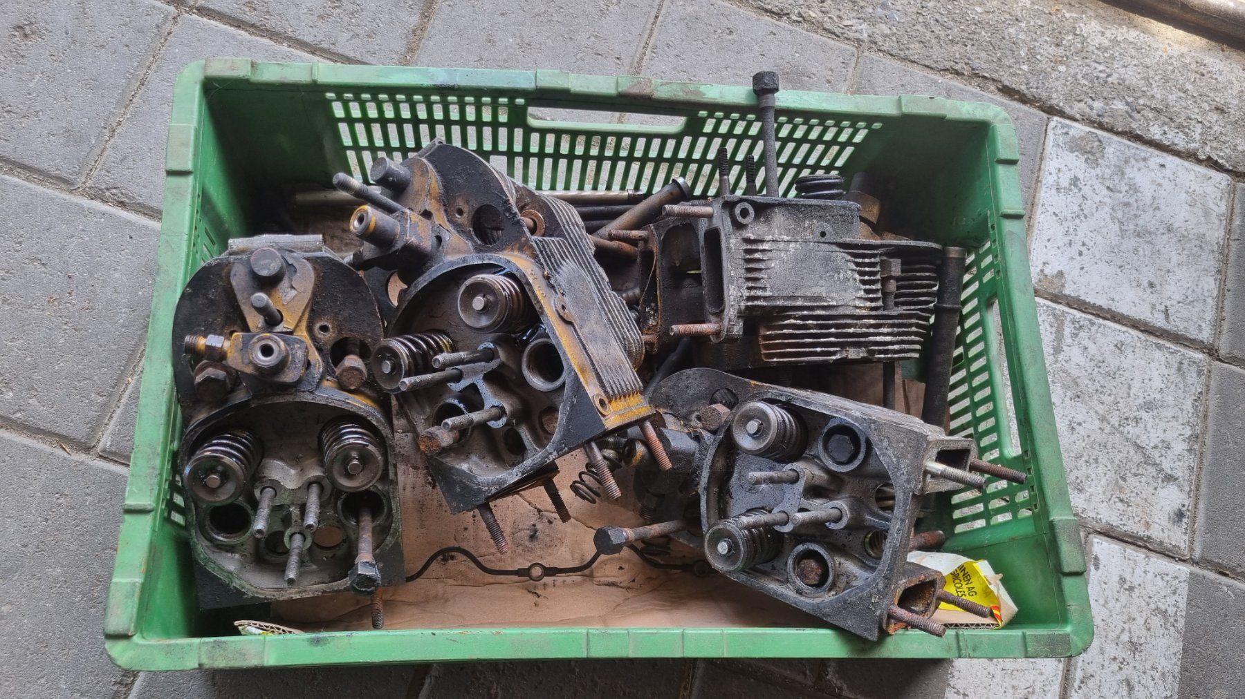 Deutz Motori: Deutz 912 Zylinderköpfe – Usato da vinelz venduto da bebloch59 1