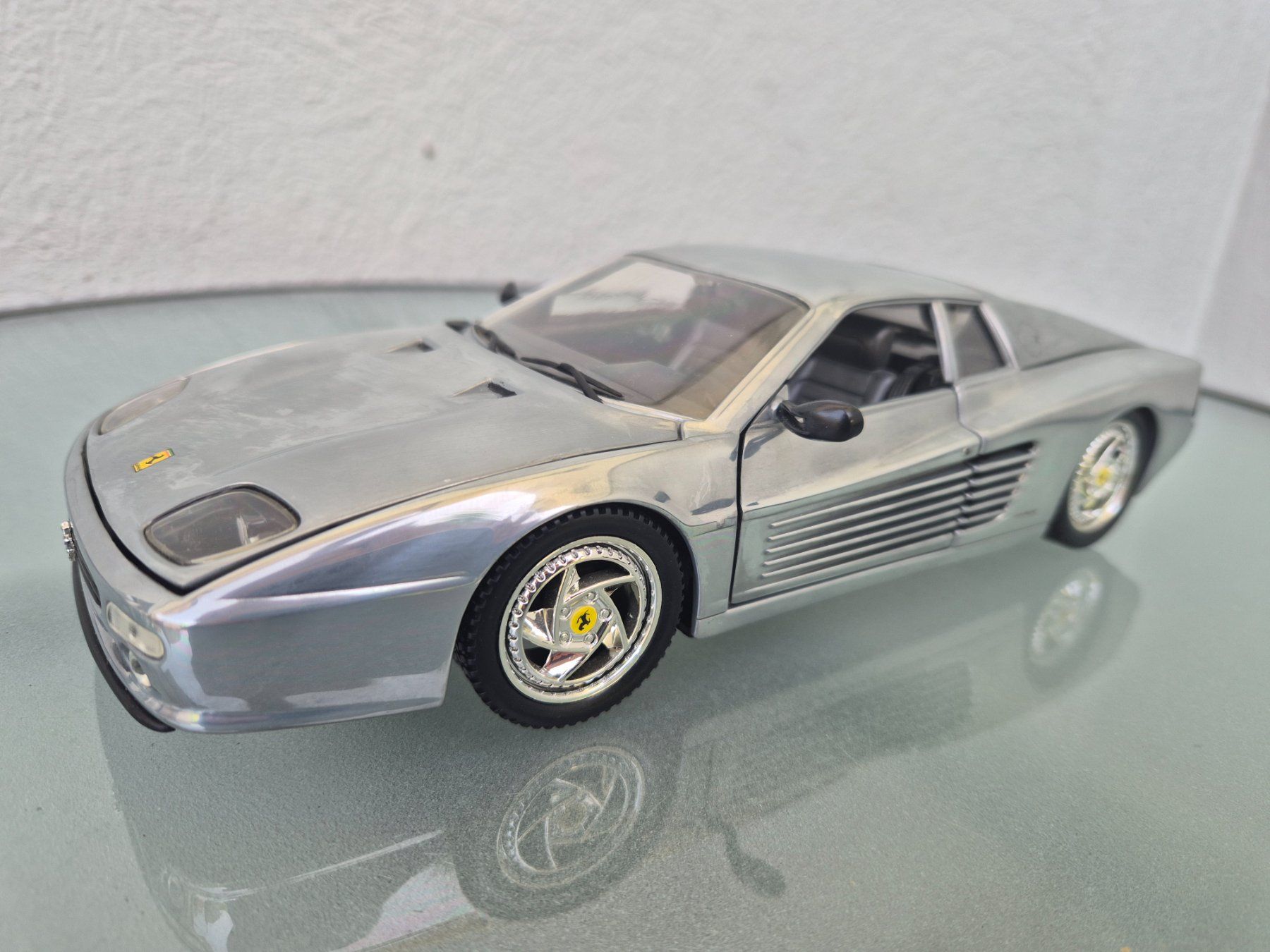 Ferrari Modellini d'auto: Ferrari 512Testarossa Chrom von Hot Wheels 1:18 – Usato da Oberbuchsiten venduto da laffite54 4