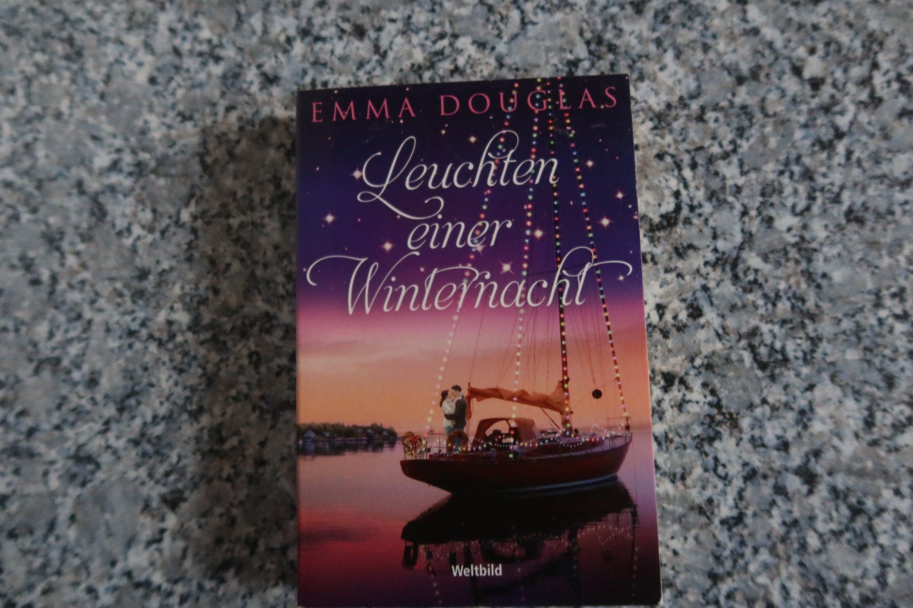 Libri: Leuchten einer Winternacht Liebesroman – Usato da Täuffelen venduto da Cindybussy