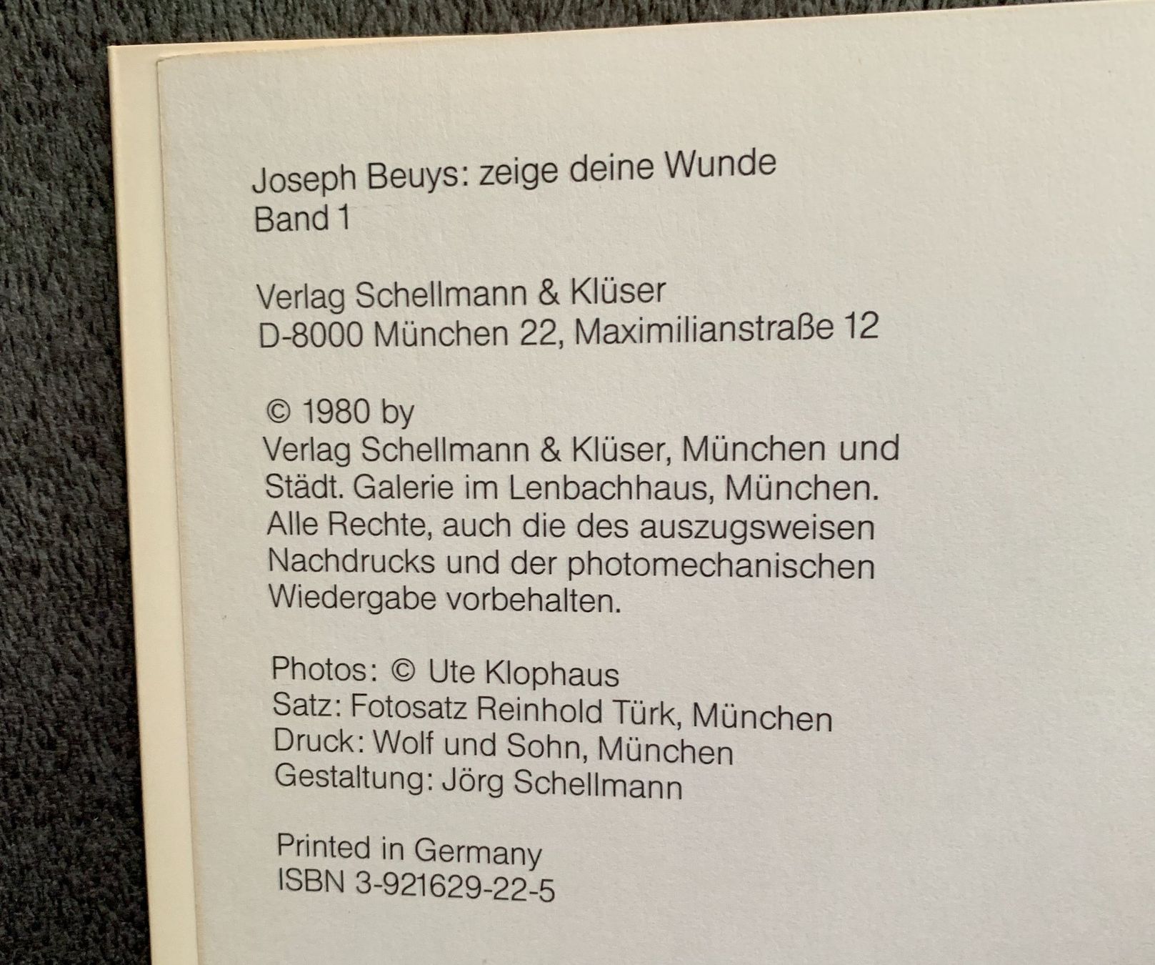 Libri: Joseph Beuys -zeige deine Wunde – Usato da Regensdorf venduto da JoergR 3