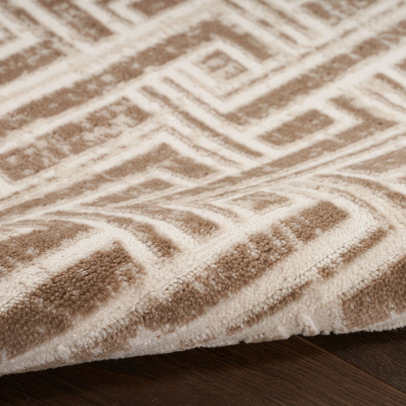 Teppiche: TEPPICH – Neu (gemäss Beschreibung) aus Zürich von NE-0 3