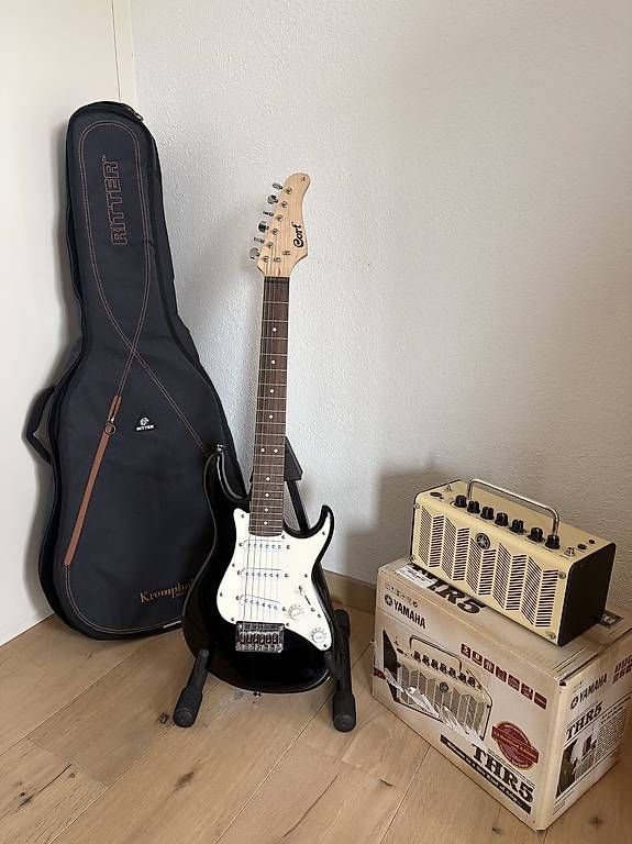 Musikinstrumente: 3/4 Junior E-Gitarre Set – Gebraucht aus Belp von friedlii