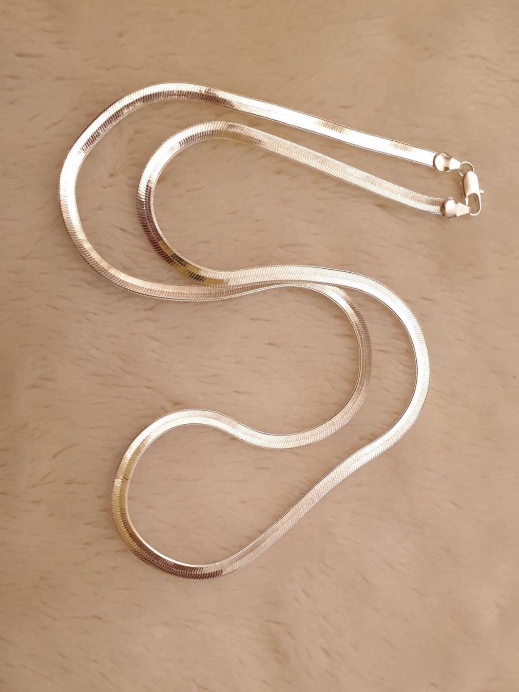 Ketten: Schlangenkette - Lange: 60 cm - Breite: 4 mm – Neu und originalverpackt aus Würenlos von Abracadabra26