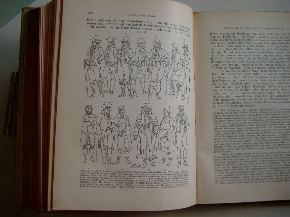 Libri: Handbuch der Deutschen Tracht – Usato da Winkel venduto da Gallica 7
