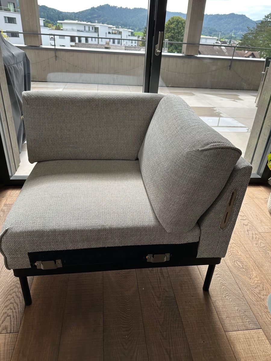 Ikea Divani: Light Gray Two-Seater Sofa and a corner section – Usato da Unterägeri venduto da may_htv2 5