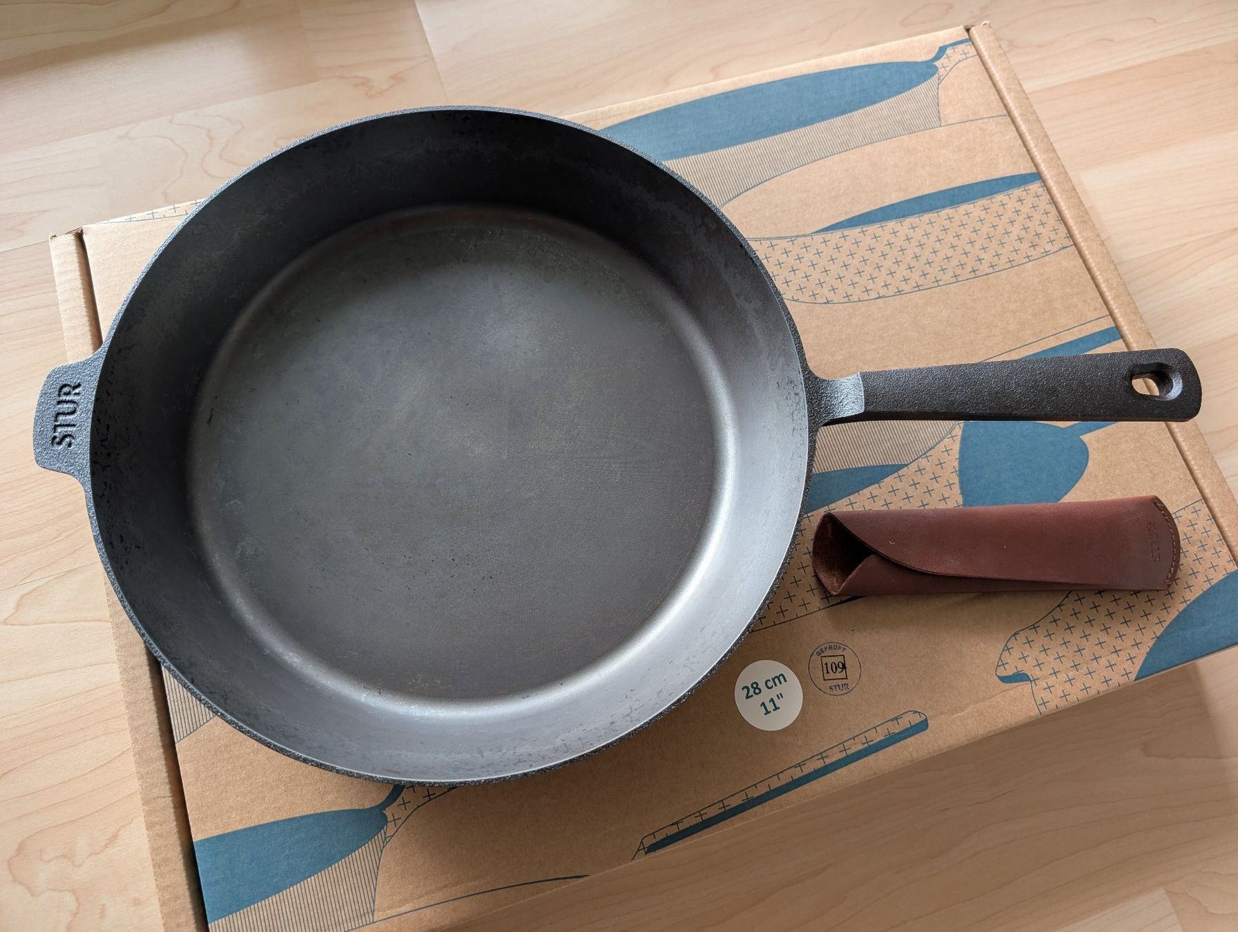 Padelle: STUR Gusseisenpfanne 28 cm – Usato da Winterthur venduto da g4b1nagy 1