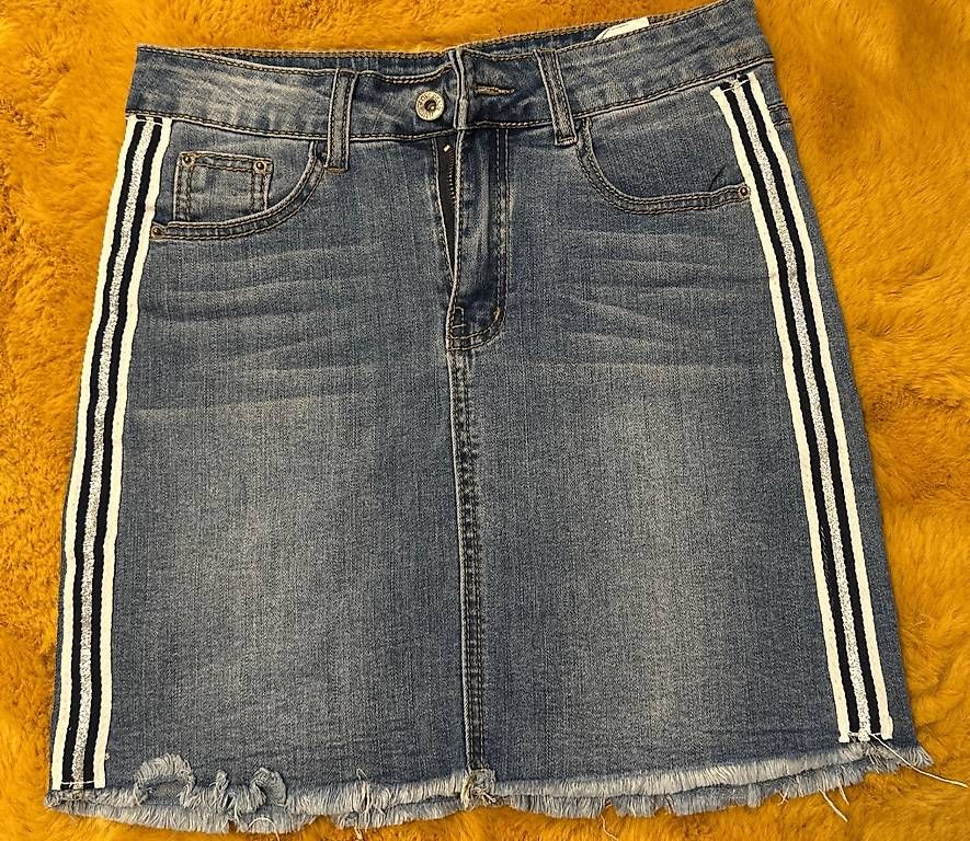 Röcke: Jeansrock XS – Gebraucht aus Rüthi (Rheintal) von ine_98z7