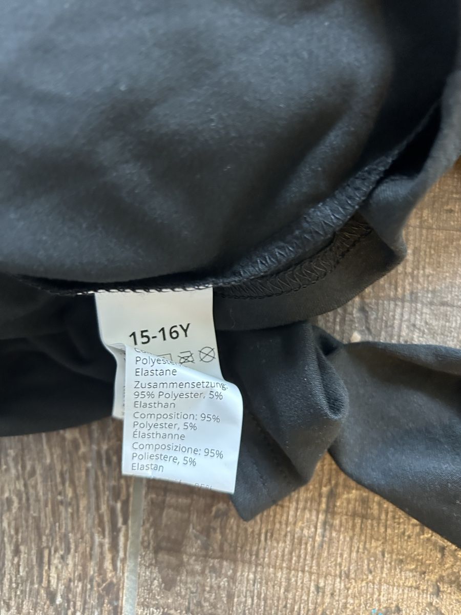 Pulls et sweat-shirts: Oberteil – Neuf avec emballage d'origine à Herznach par lu1eg 2
