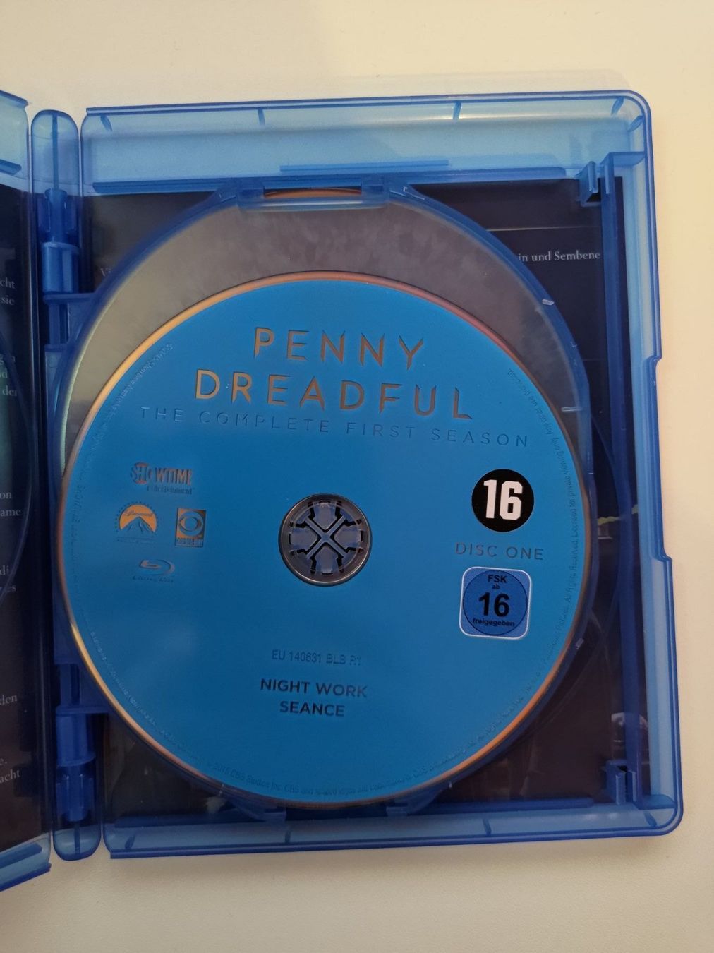 Tutti i DVDs: Penny Dreadful - Staffel 1 (4 Blu-Rays) – Usato da Liestal venduto da Kratzilla 1