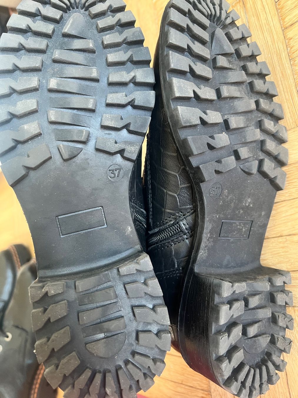 Scarpe da donna: Zign Lederstiefelette gr 37 – Usato da Effretikon venduto da YaMn 6