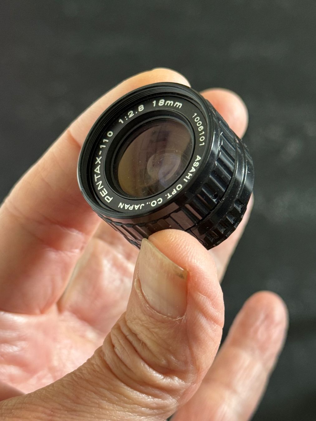 Pentax Objektive: PENTAX 110 1:2,8 18mm – Defekt aus Zürich von moritz95