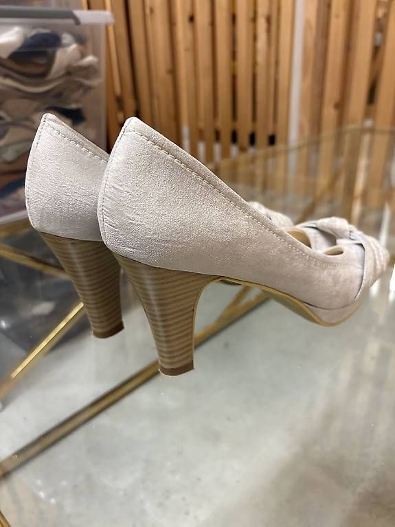 Damenschuhe: Damen Pumps High Heels Gr 40 Neu – Neu (gemäss Beschreibung) aus Dübendorf von karim1409 3