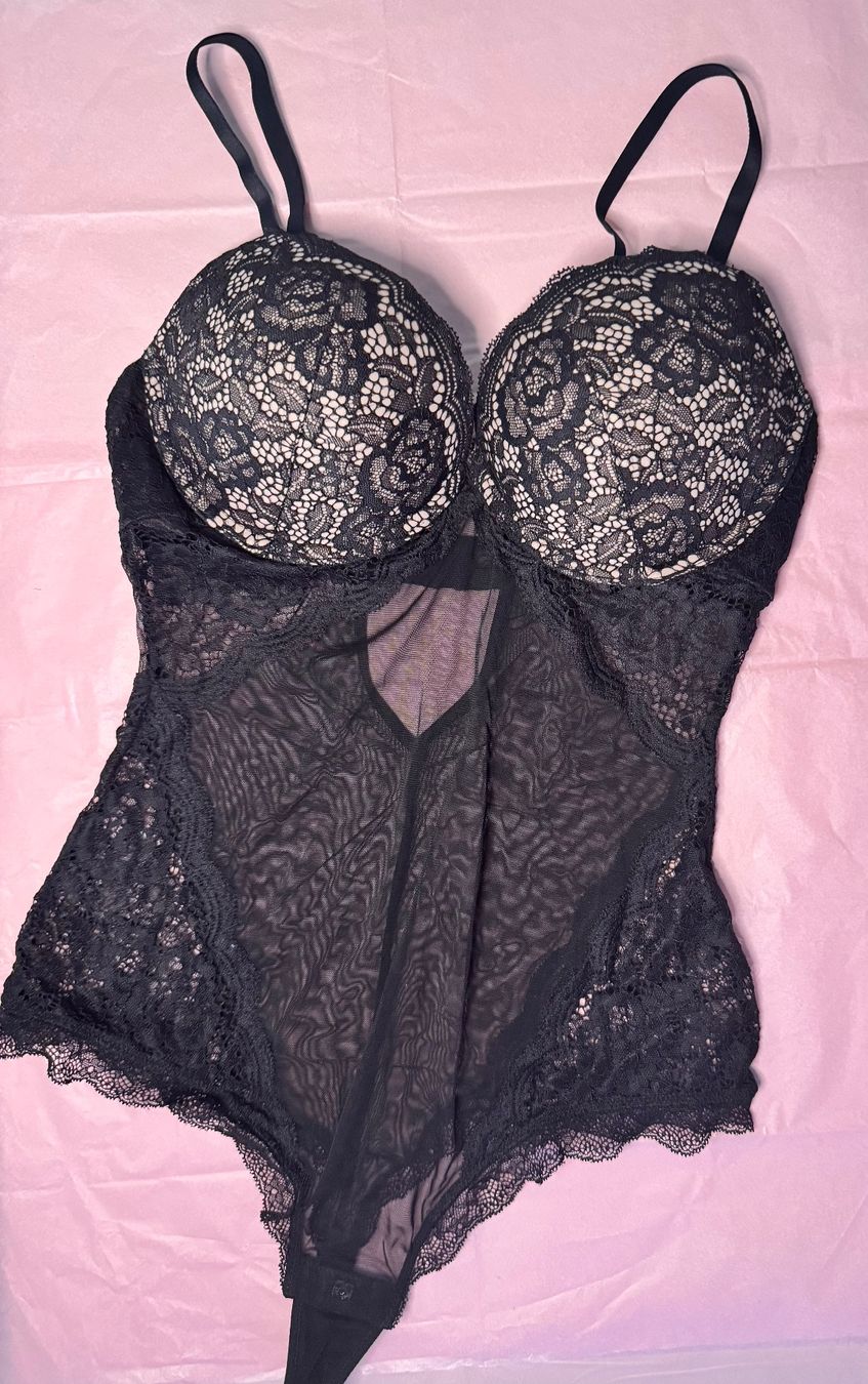 Altra biancheria intima: Schwarzer Spitzenbody mit Push-Up Gr. 80C – Nuovo e nell'imballaggio originale da Emmen venduto da t_a_n88x