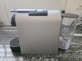 Nespresso DeLonghi Essenza Mini Kapselmaschine silber/grau