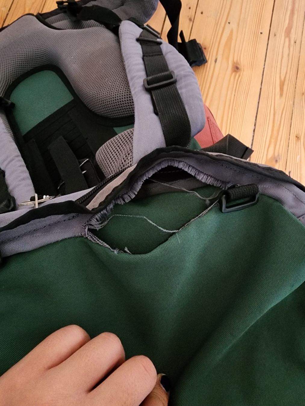 Sacs à dos: Trevolution Rucksack grün/grau  – D'occasion à Schötz par Zust 2