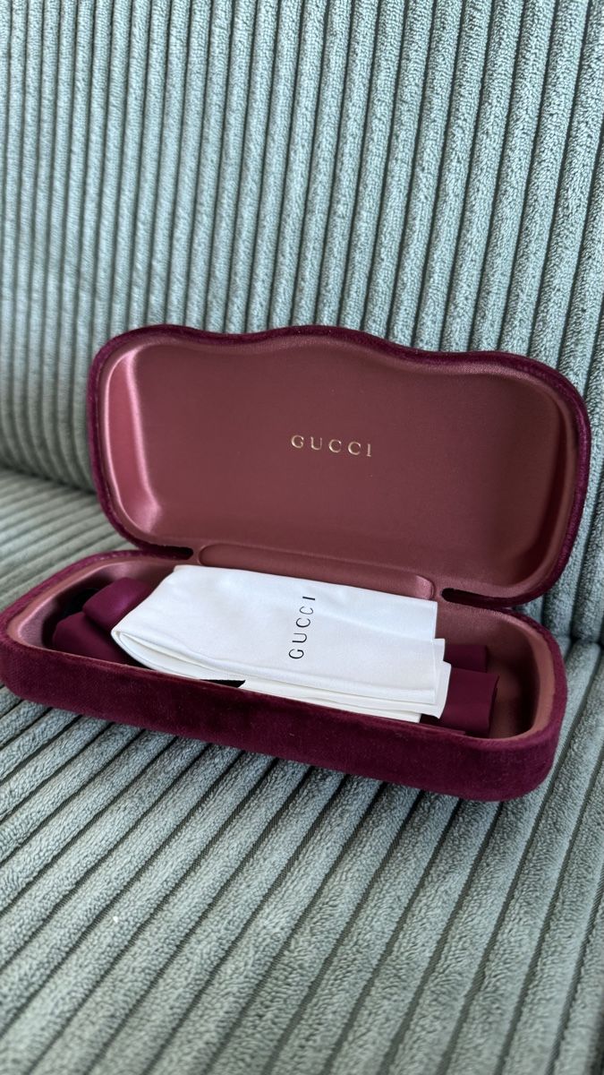 Gucci Occhiali & Lenti: Neue Gucci Sonnenbrille inkl. Etui – Nuovo (secondo la descrizione) da Zürich venduto da barbara_289k 2