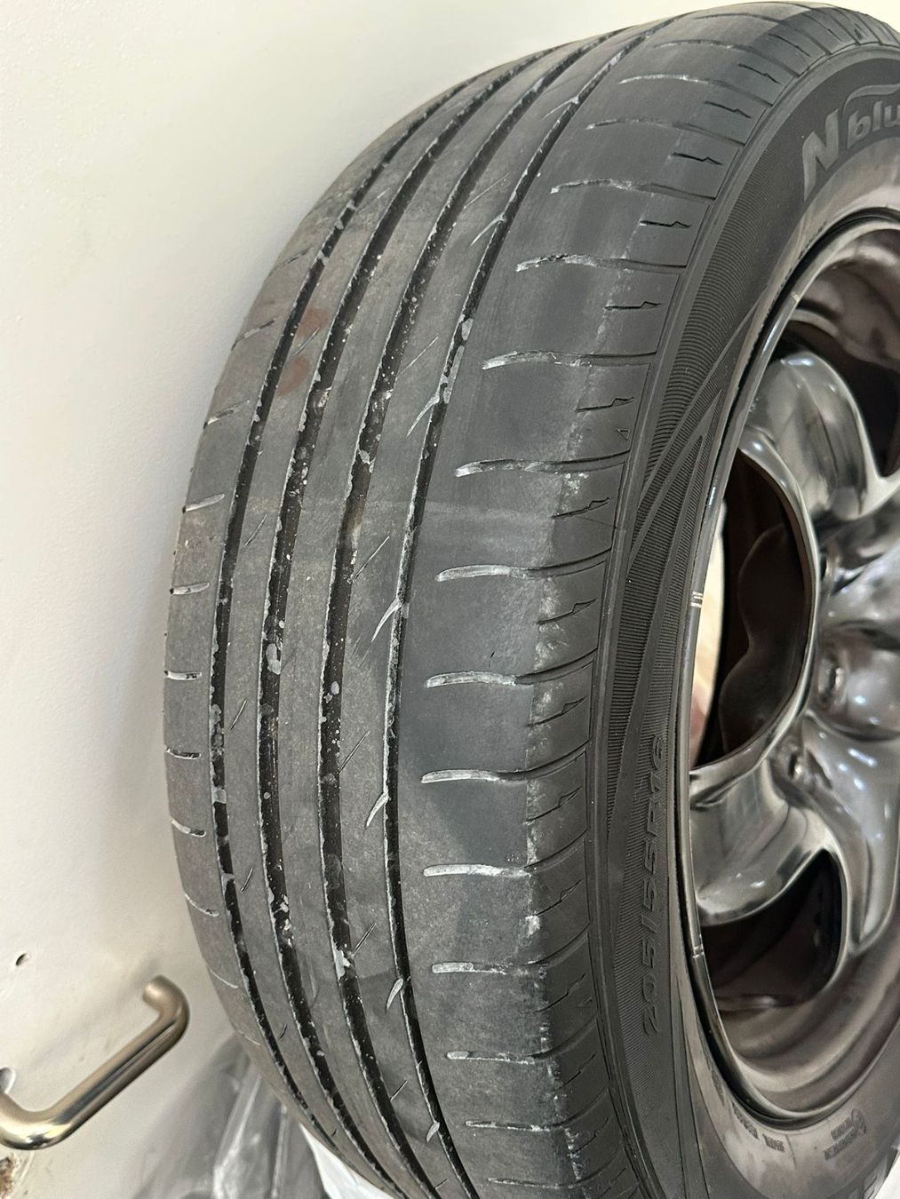Renault Pneumatici & Ruote complete: 205 / 55 R16 Somerräder Renault ET41 – Usato da Dietikon venduto da DIN_AP23 2