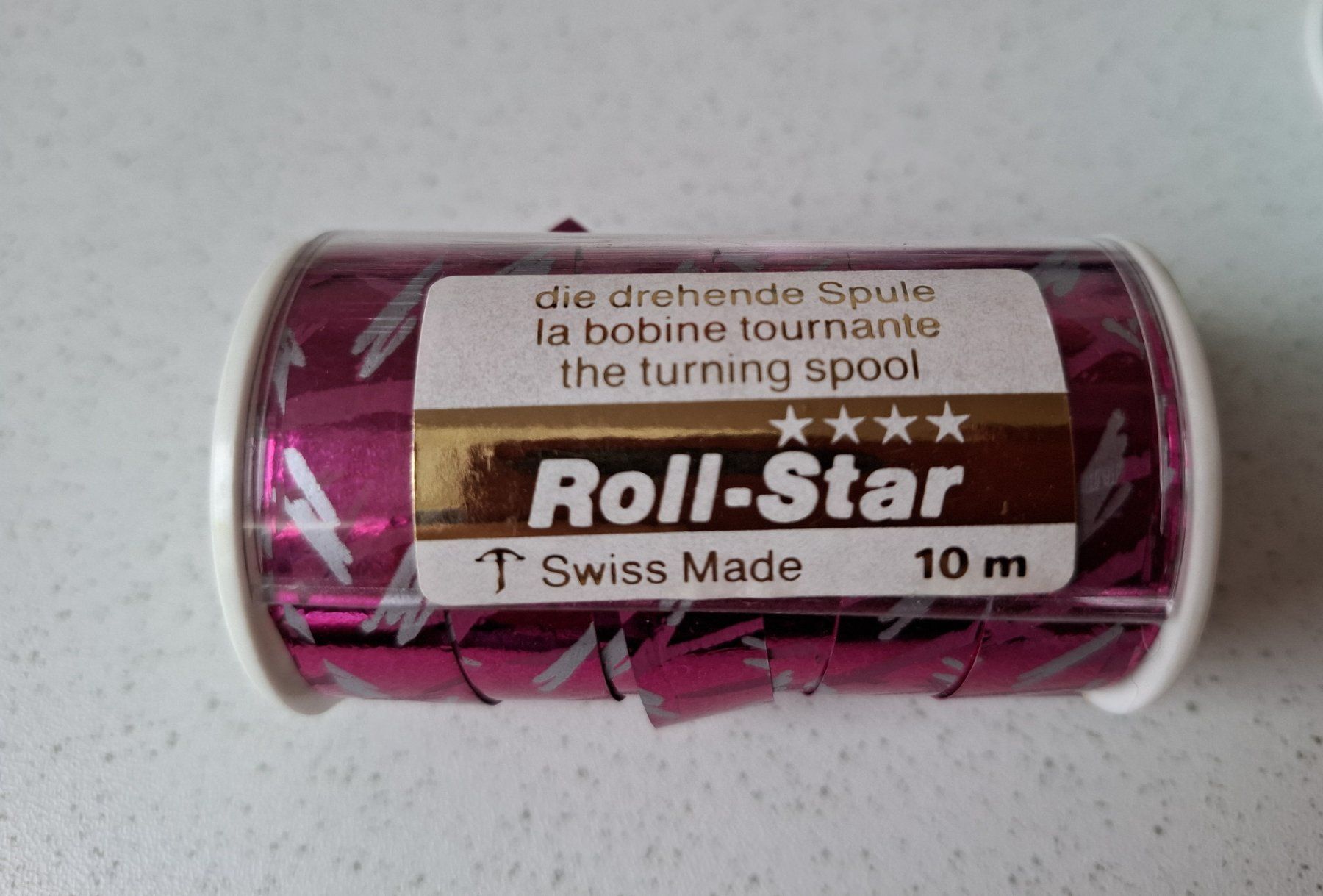 Dekobänder: 4 Rollen Geschenkbänder, teilweise neu – Gebraucht aus Zürich von Romi169 3
