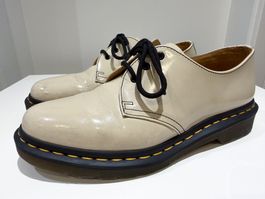 Dr. Martens 1461 Lackleder Schuhe Beige – Grösse 40