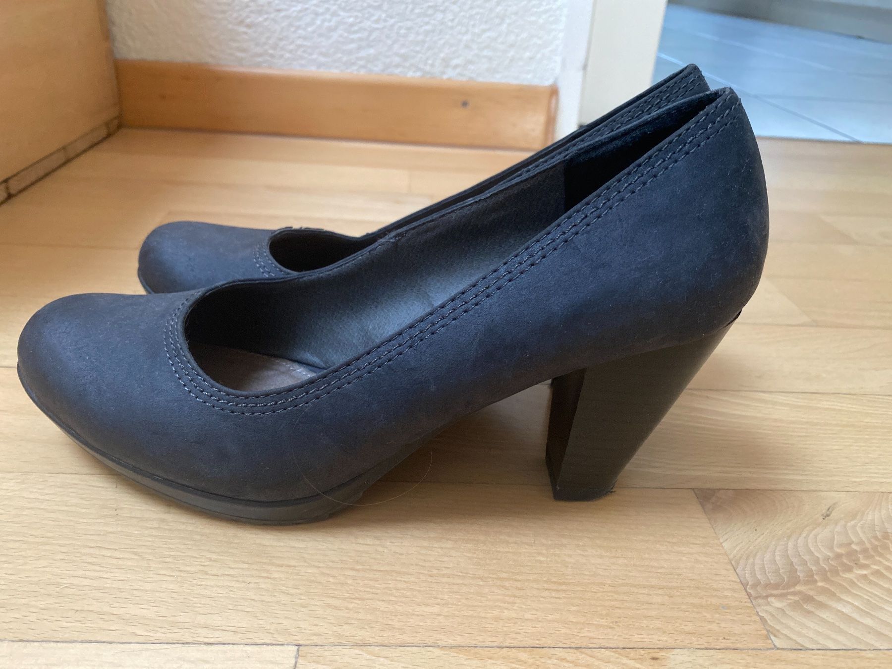 Scarpe da donna: Schöner Damenschuh Gr. 38 – Usato da Abtwil SG venduto da ale2002 2