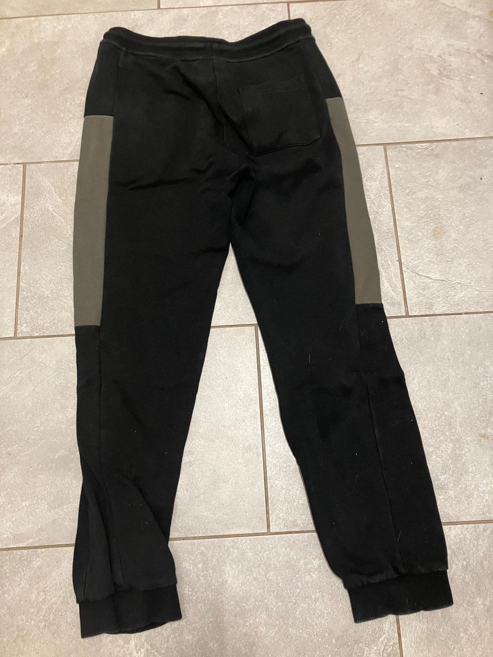 C&A Pantaloni: Trainerhose Grösse 164 – Usato da Aathal-Seegräben venduto da daso03 1