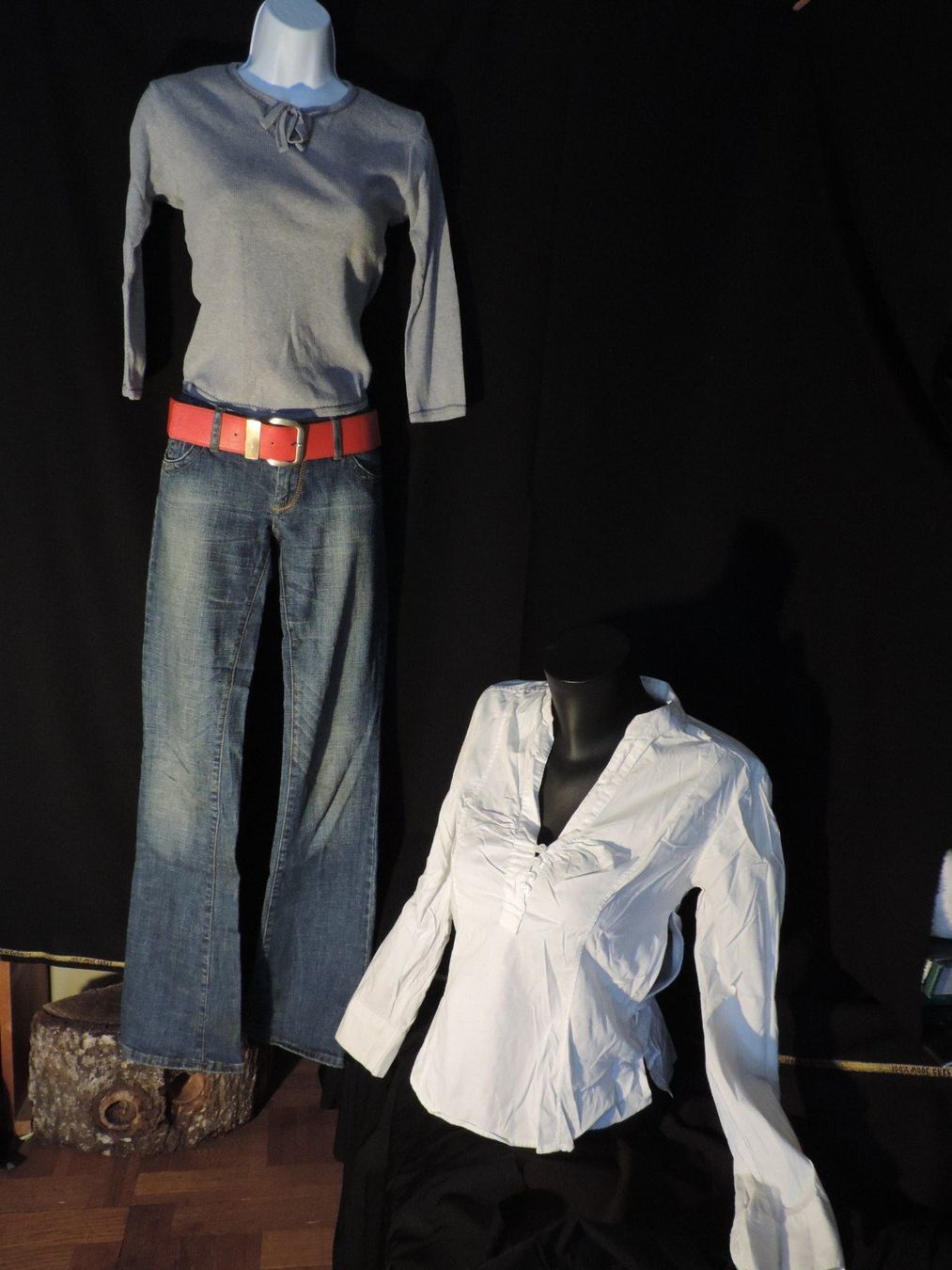 Lots de vêtements: 2 ensembles complets – D'occasion à Genève par Axelle333 1