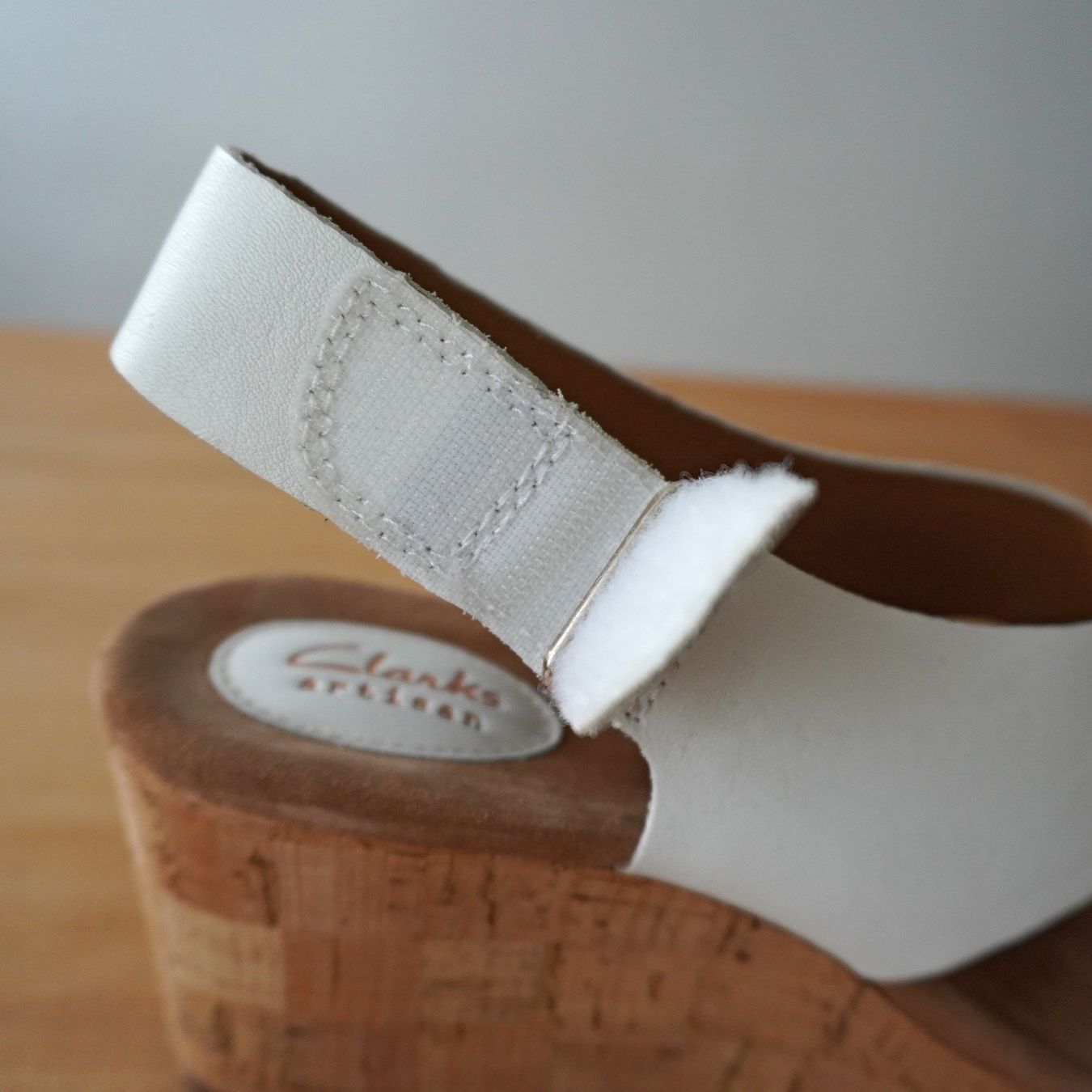 Clarks Damenschuhe: Keilsandale Clarks, weiss, Grösse 42 – Gebraucht aus Olten von HerGoodPieces 2
