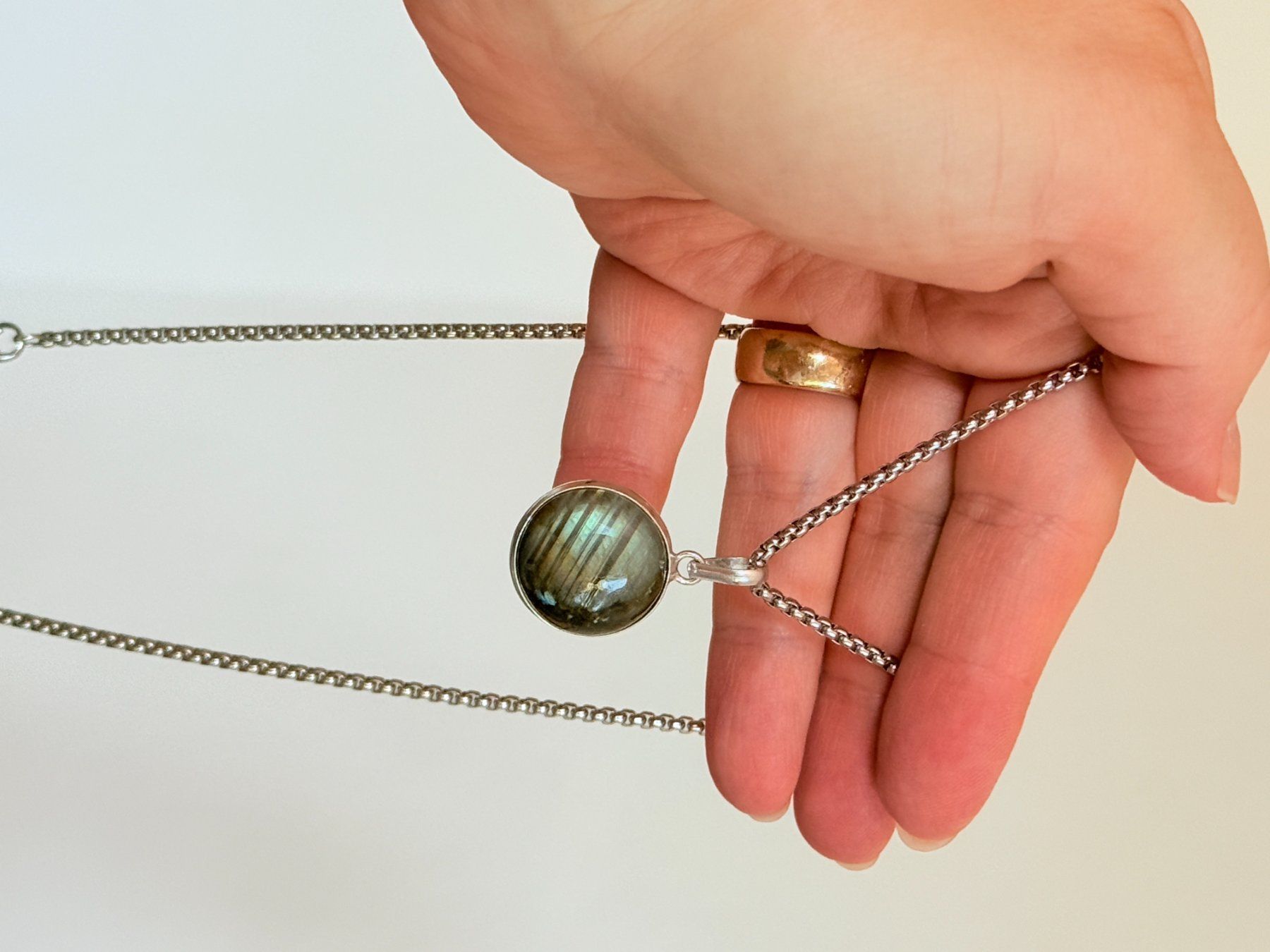 Catenine: Collier labradorite, élégant et tendance ✨ – Nuovo e nell'imballaggio originale da Genève venduto da AWWA 1