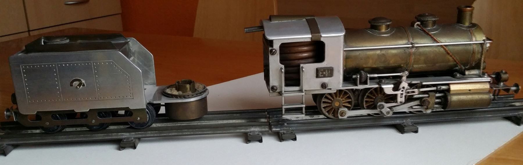Modellini di ferrovie: Handgefertigtes Dampflok-Unikat – Usato da Winterthur venduto da Eponu 1