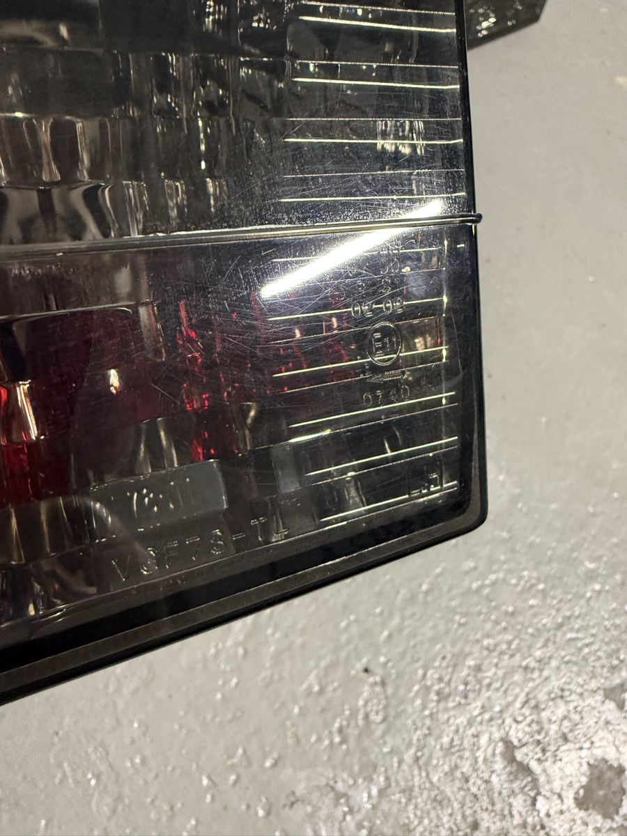 VW Tutti pezzi di ricambio auto: vw Golf 1 Cabrio Heckleuchte  – Usato da Bettlach venduto da mehr86 2