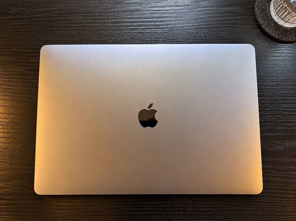 Notebook: MacBook Pro 16'' (2019) – Usato da Bellikon venduto da hundred 2