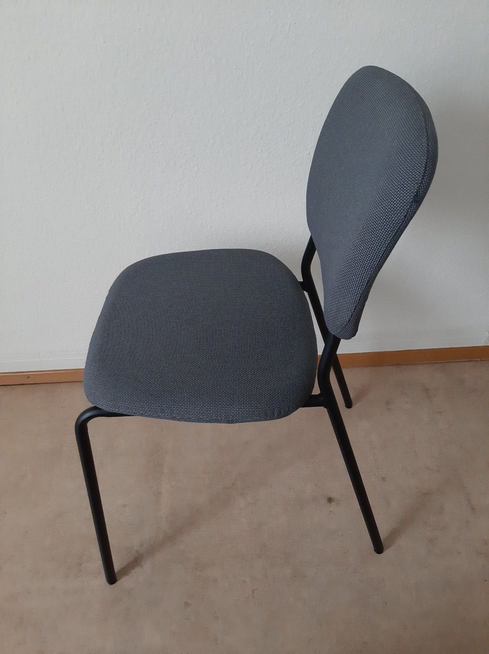Ikea Sedie: 2 Stühle Ikea grau – Usato da Zürich venduto da Schela31 1