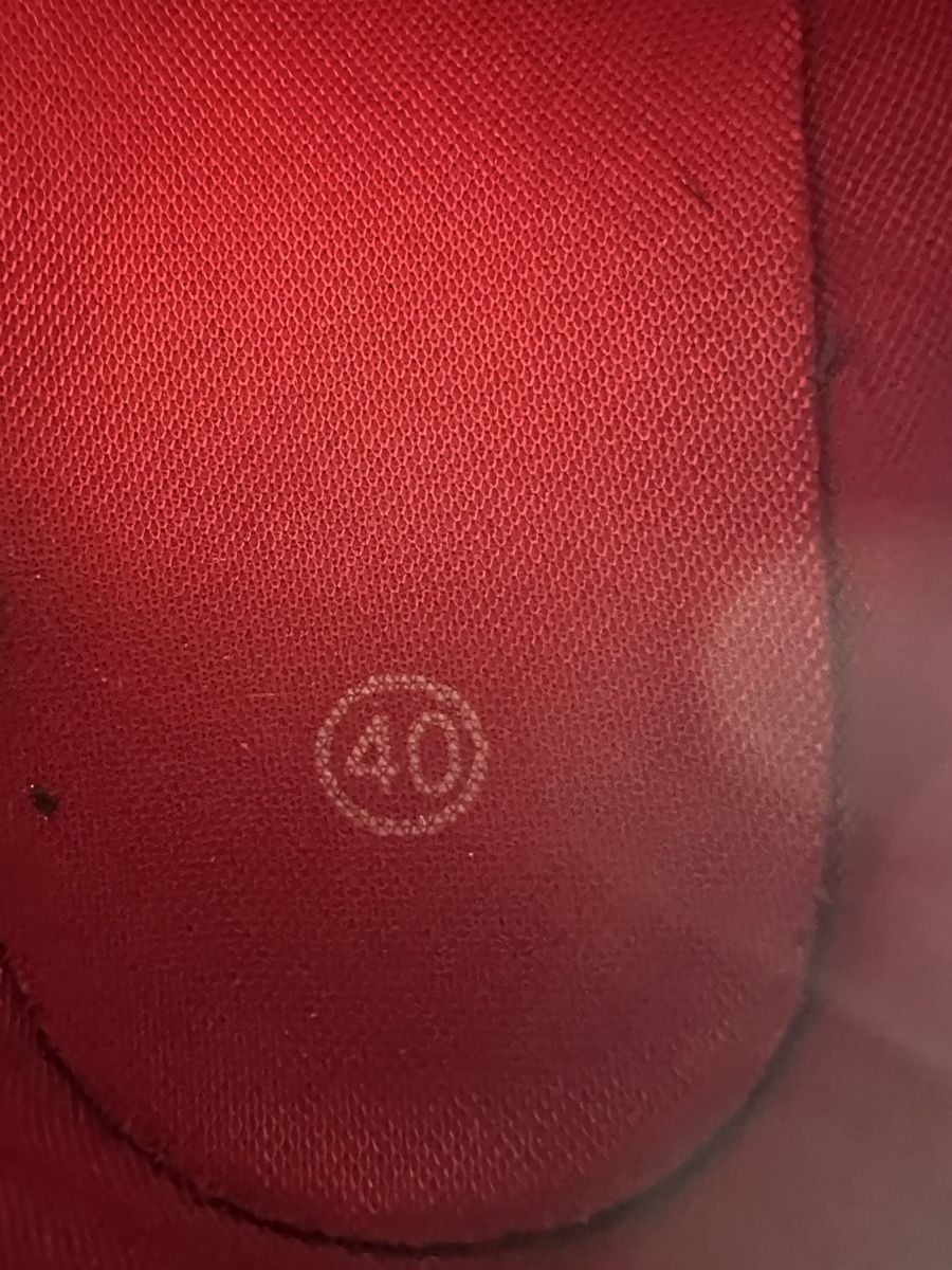 Chaussures hommes: Chaussures compensées rouges comme neuves, pointure 40 – D'occasion à Chézard-St-Martin par Cheyenne_75 3