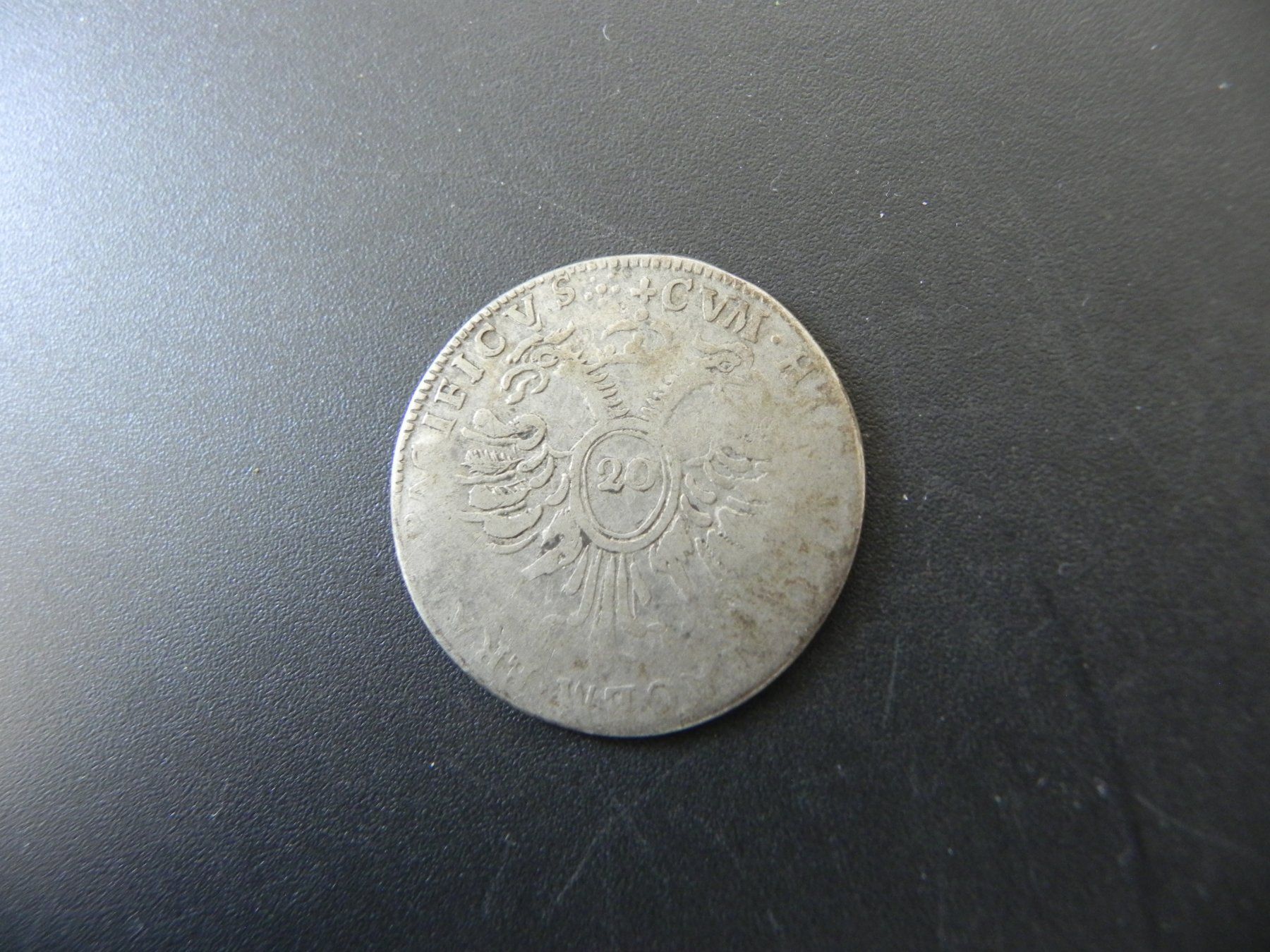 Tutti le monete: Zug 20 Kreuzer 1694 Silber – Usato da Biel/Bienne venduto da Gogolozi 1