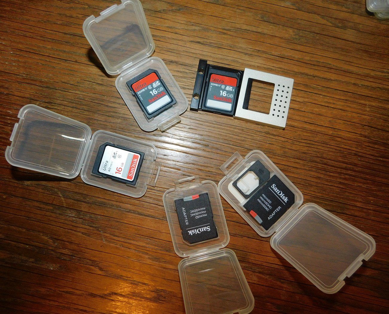 Cartes mémoire: SD Speicherkarten, 5 x 16 GB – D'occasion à Villnachern par Niggo0