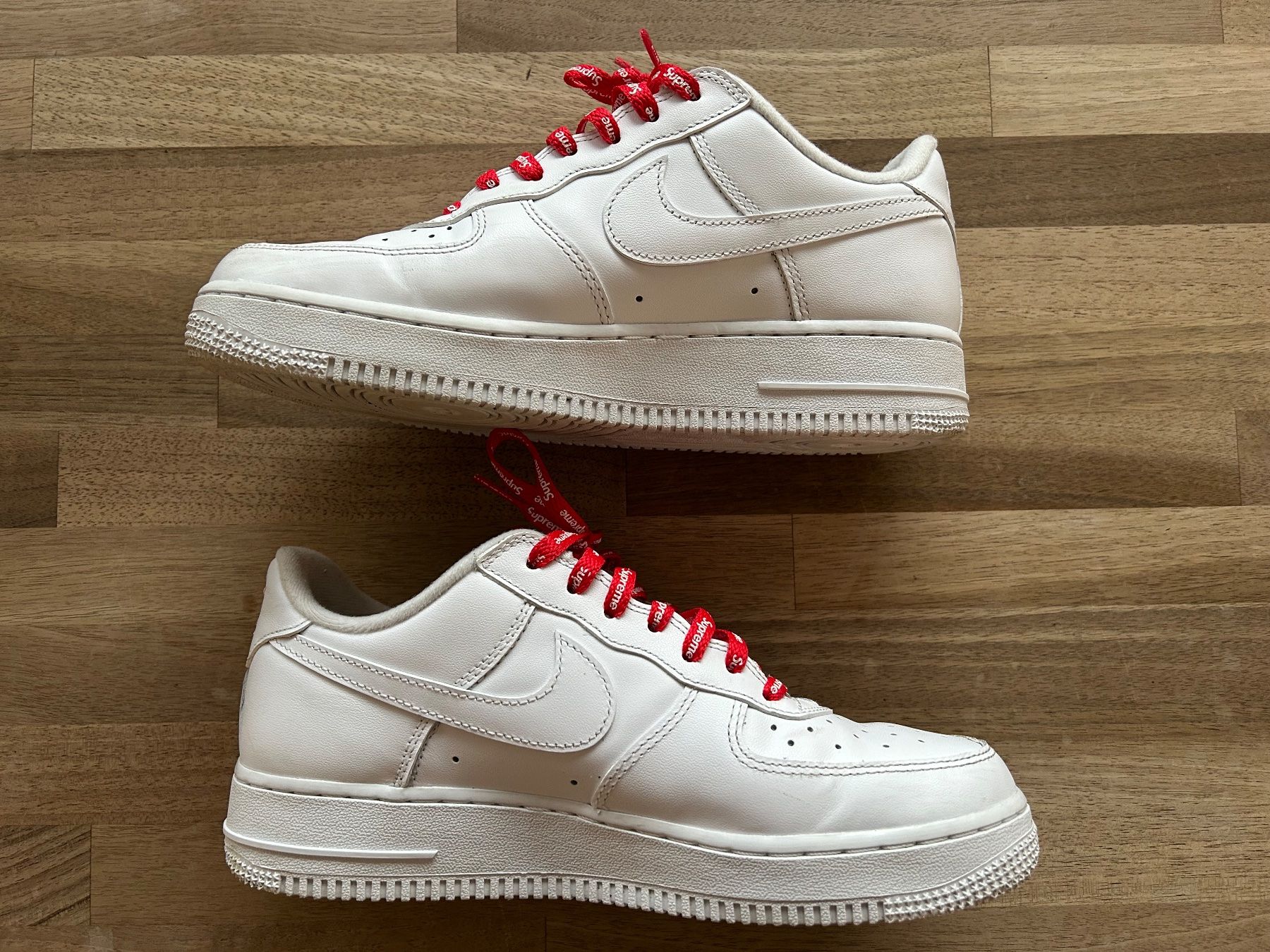 Nike Herrenschuhe: Nike Air Force 1 Low Supreme Sonderedition Grösse 40 – Gebraucht aus Oberwil-Lieli von Mhd 3