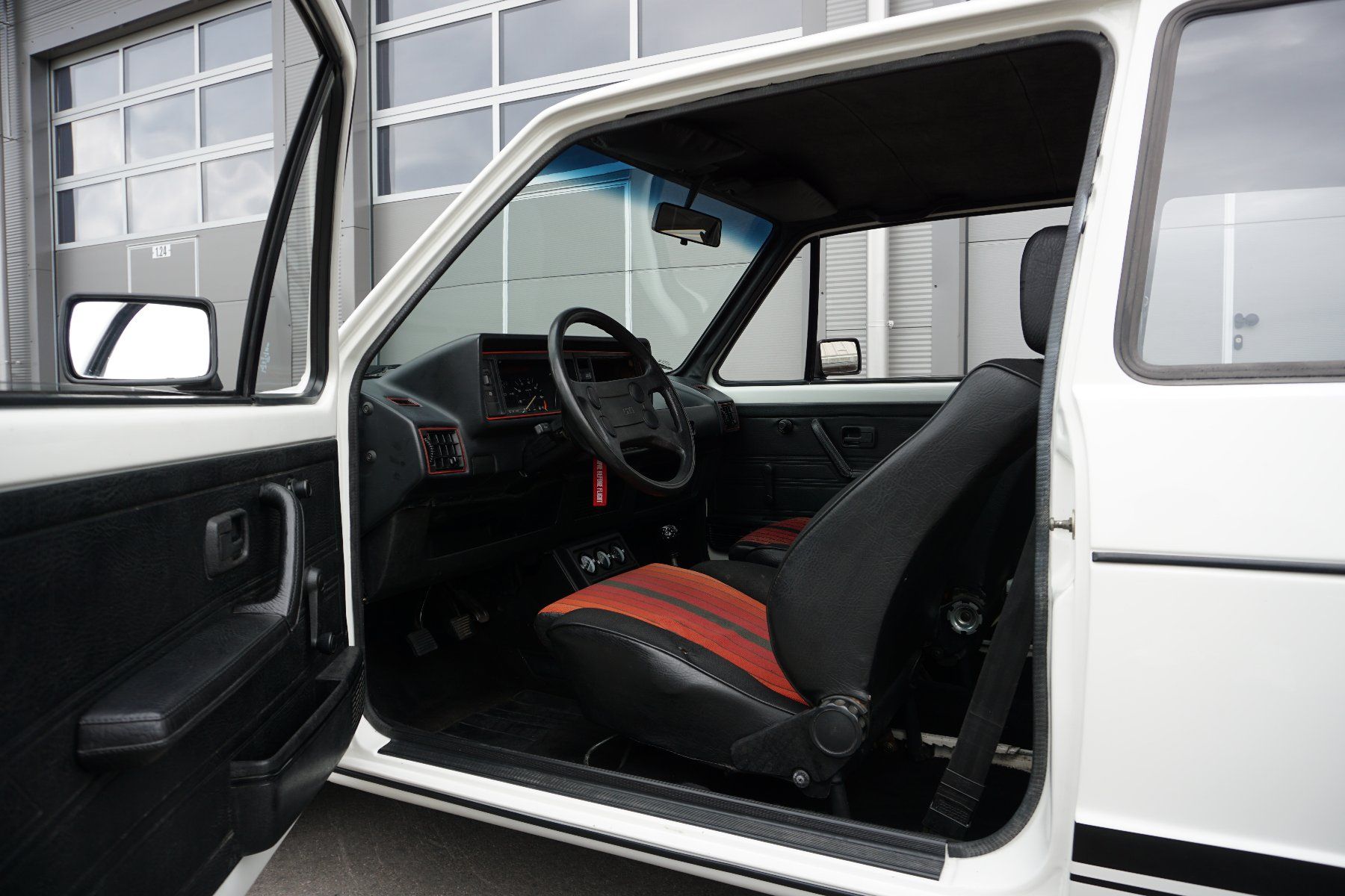 VW Automobili: VW Golf 1 GTI – Usato da Riedt b. Erlen venduto da SDE24 5