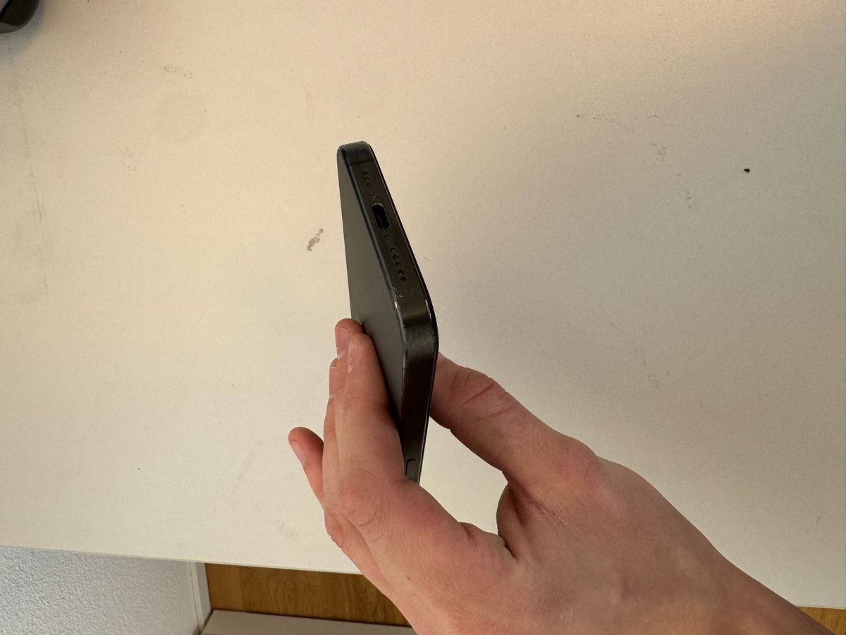 Apple Telefoni cellulari / Smartphones: iPhone 15 Pro 256GB – Usato da Häuslenen venduto da jer_5yzk 5