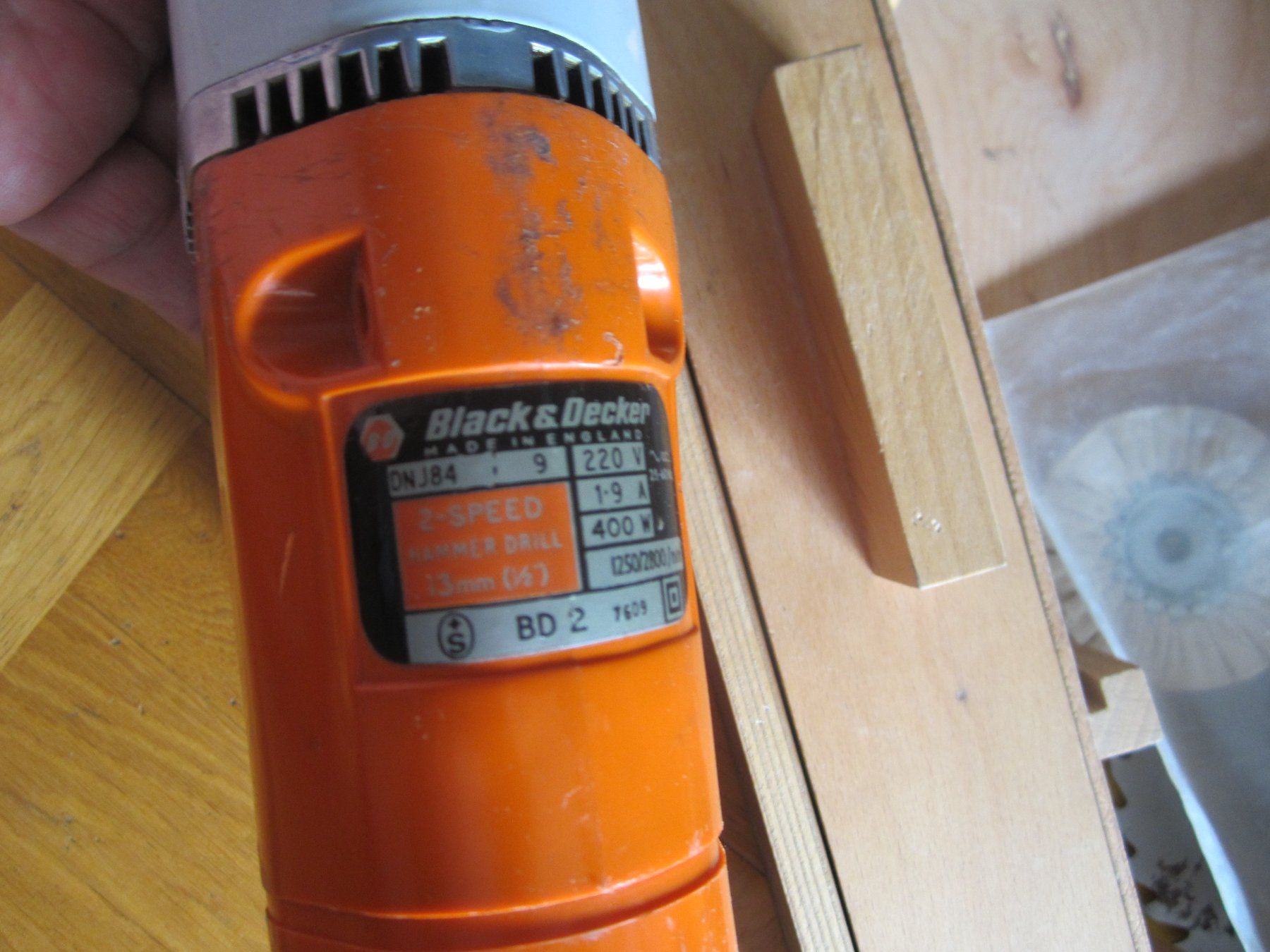 Bosch Trapani: Black & Decker Bohrmaschine im Holzkoffer – Usato da Volketswil venduto da nemo2000 5