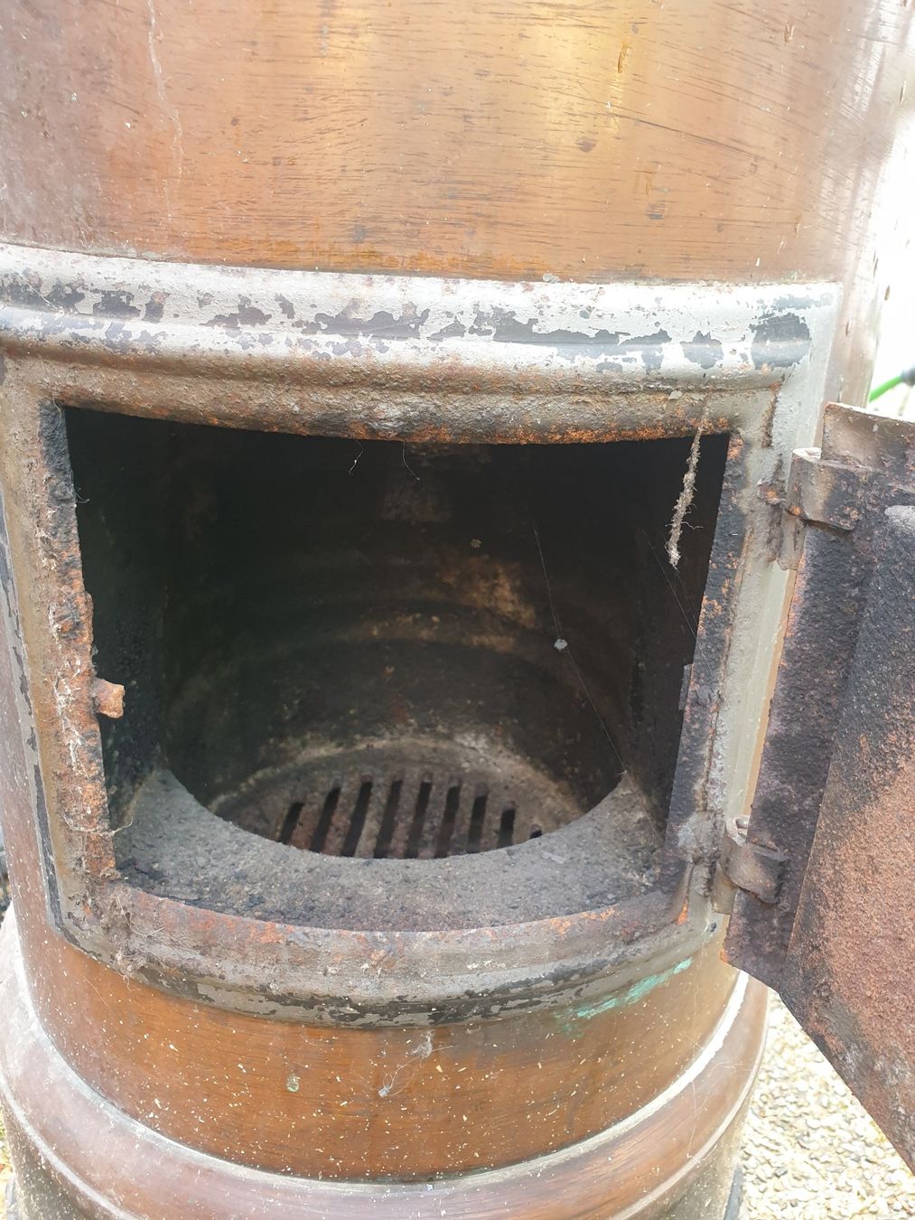 Altri mobili d'antiquariato: Warmwasserofen – Usato da Bargen SH venduto da findlingshop.ch 2