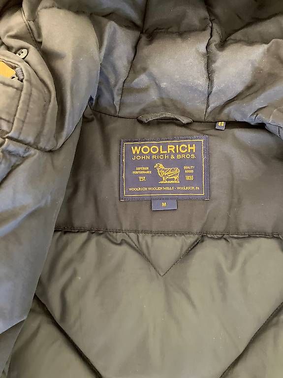 Manteaux: Woolrich Parka / schwarz – D'occasion à zürich par insomnia1975 2