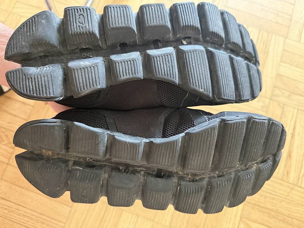 Scarpe da uomo: On Schuhe – Usato da Zürich venduto da Angela_Chloe 1