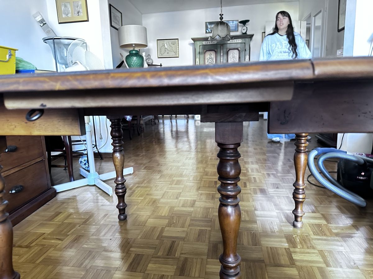 Tische: Table en noyer – Gebraucht aus Veyrier von VeyrierMan 1