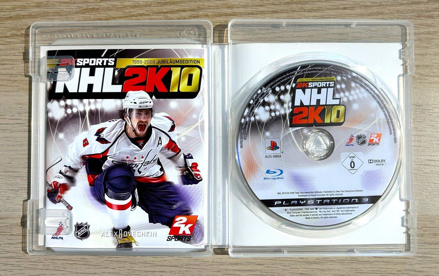 Sony Giochi: NHL 2K10 1999-2009 Jubiläumsedition PS3 – Usato da St. Gallen venduto da Alpine.Arcade 2