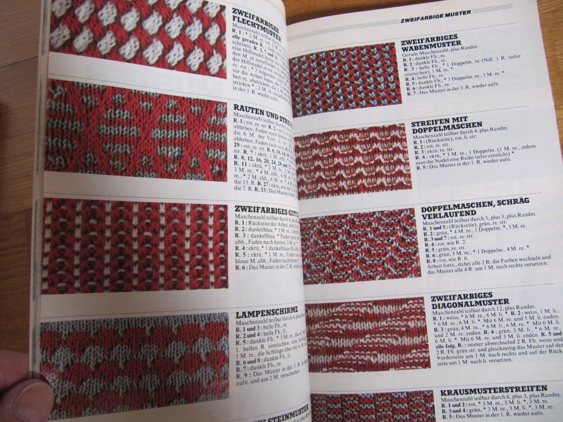 Libri: Stricken - Stricklexikon 1500 Muster Handarbeitsbuch – Usato da Würenlos venduto da AustralisZ 4