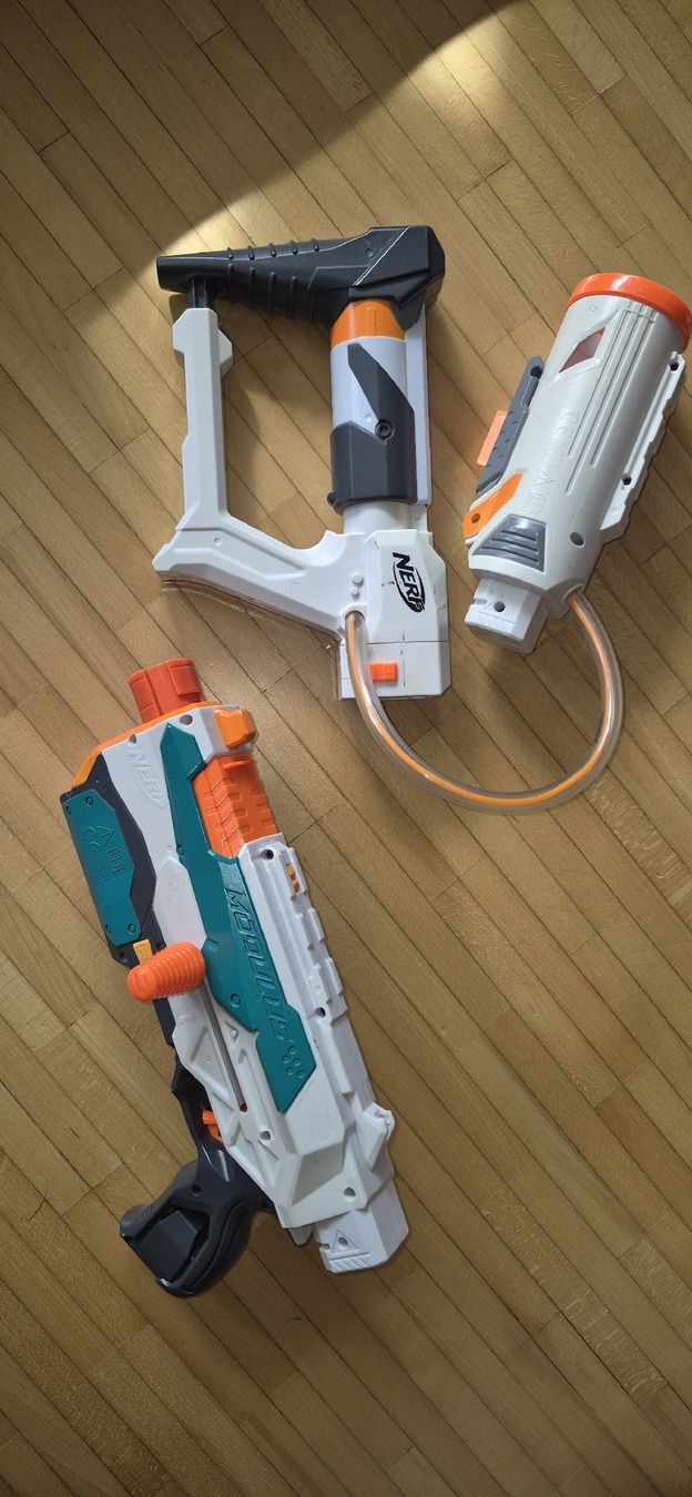 Nerf Giocattoli: Diverse Nerfs und ähnliches – Usato da Zürich venduto da Pentimento 8