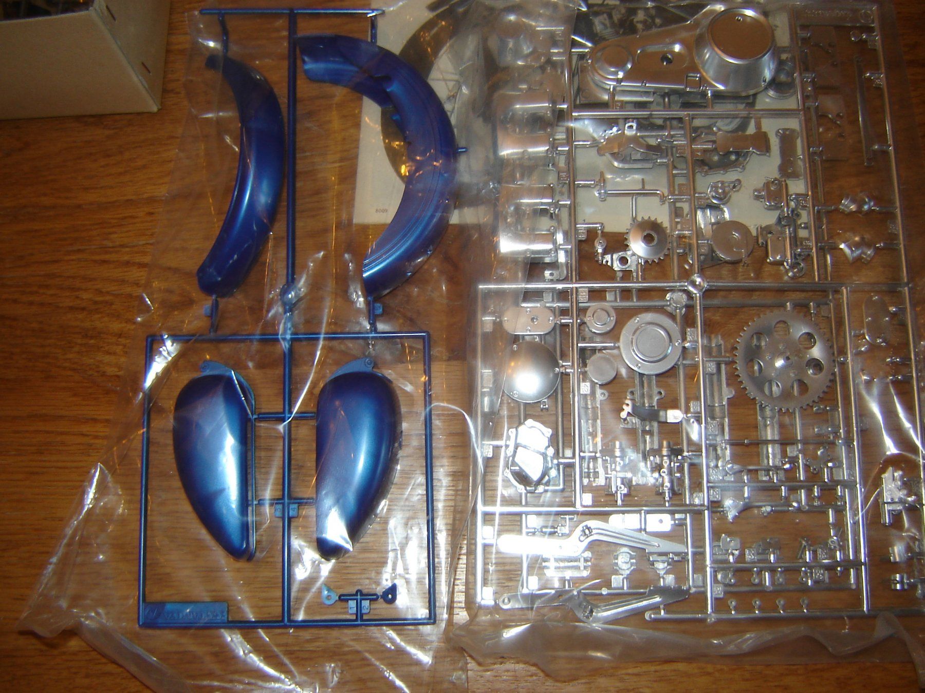 Tamiya Kit di modellismo & Modellini statici: Harley Davidson FXE 1200 Super Glide 1:6 Tamiya – Nuovo (secondo la descrizione) da Allenwinden venduto da Wm26 6