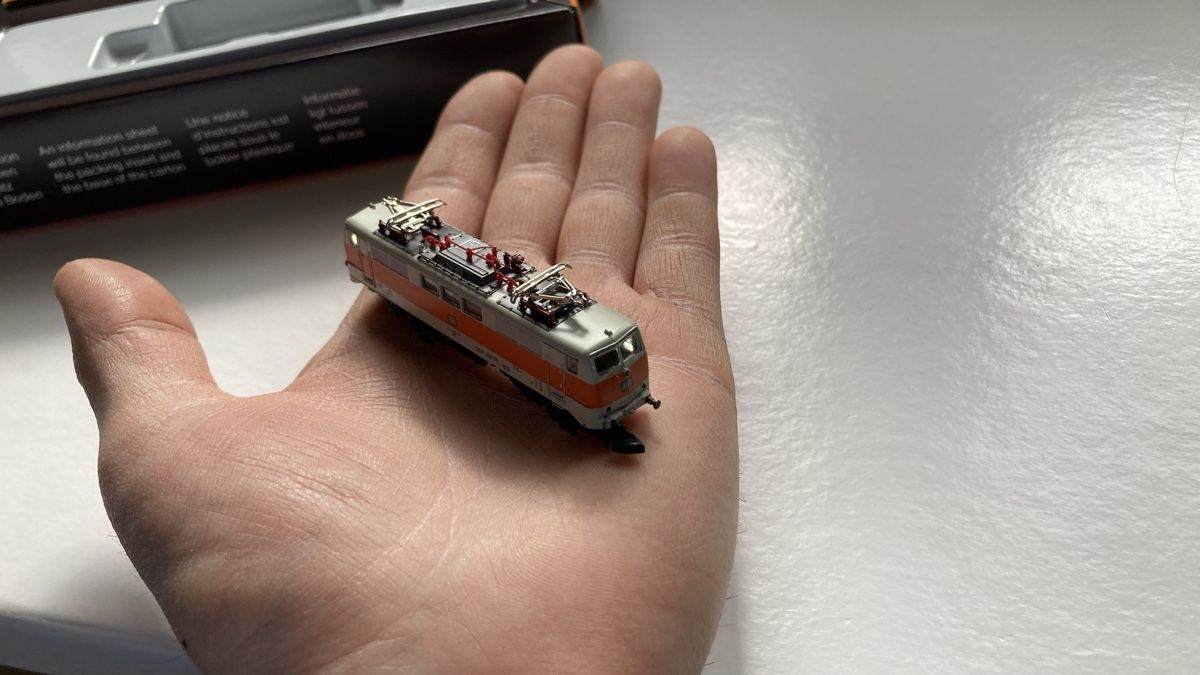 Märklin Modellini di ferrovie: Märklin 8855 Spur Z BR111 – Usato da Chevenez venduto da Electro-Rick 6