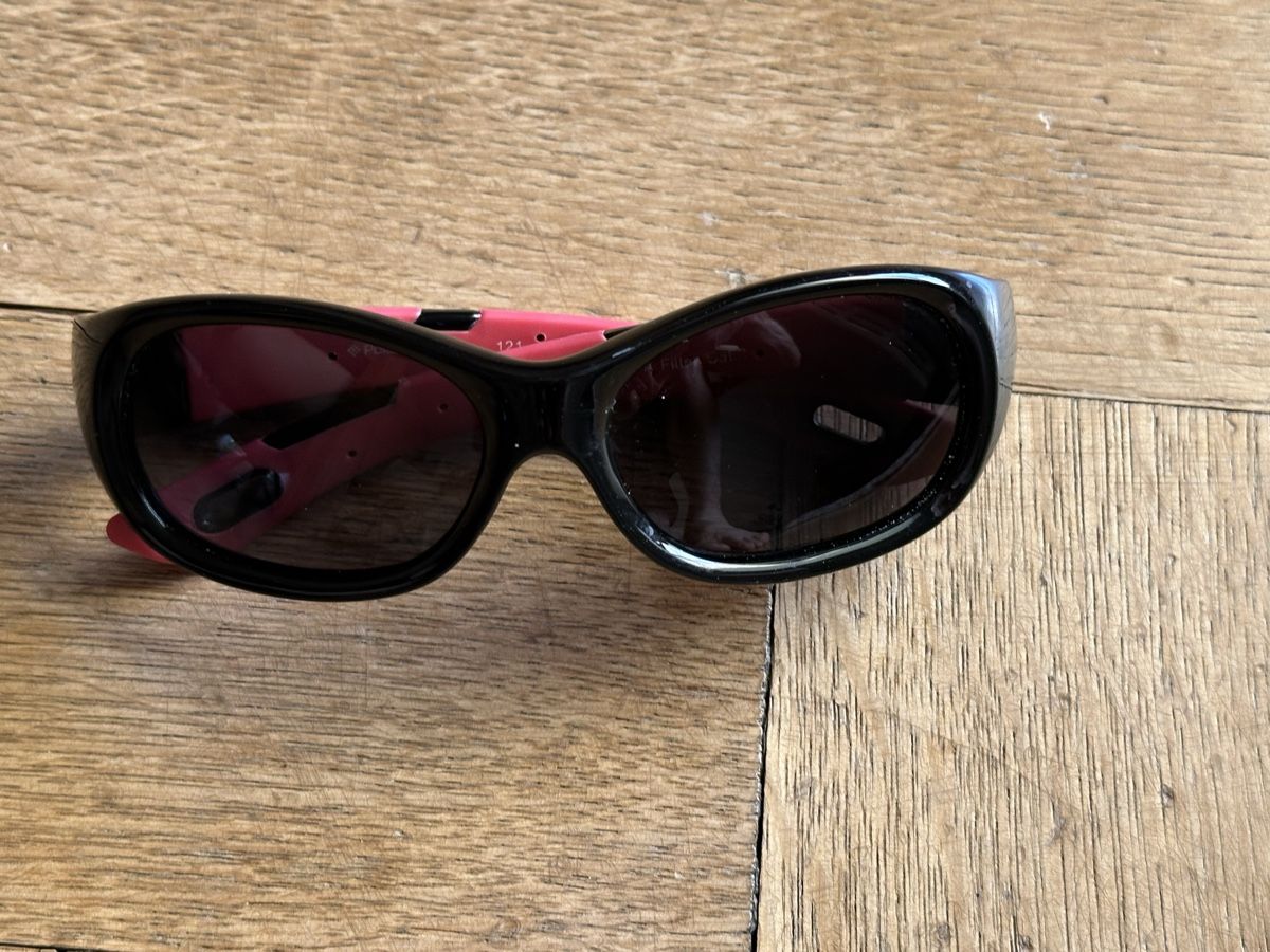 Brillen & Gläser: Sonnenbrille für Kinder – Gebraucht aus Allschwil von Maetthe 1